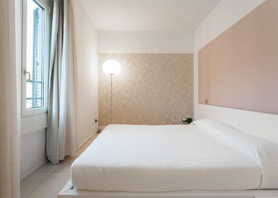 Residence La Casa di Alice appartamenti in affitto Milano bilocale executive camera da letto 5