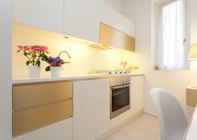 Residence La Casa di Alice appartamenti in affitto Milano bilocale executive cucina 6