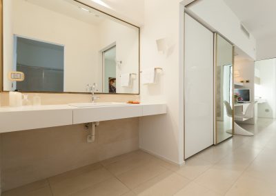 Residence La Casa di Alice appartamenti in affitto Milano bilocale smart gelsomino bagno